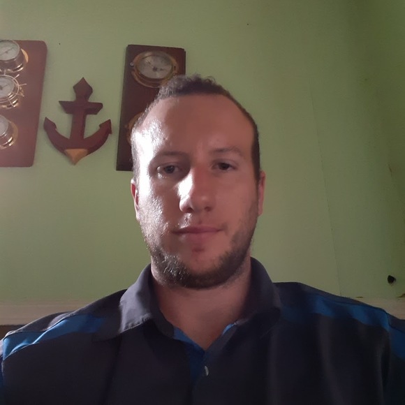 Meet your Posher, Chris - Picture 1 of 1